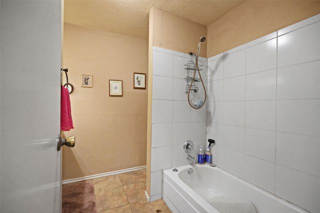 11020 Quinlan North Lake Drive, Conroe, TX 77303