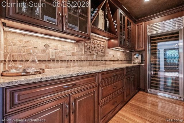 1270 Buckboard Circle, South Lyon, MI 48178