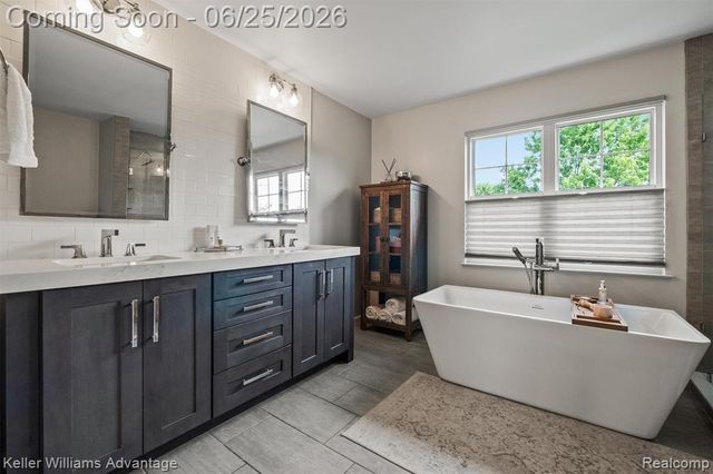 1270 Buckboard Circle, South Lyon, MI 48178