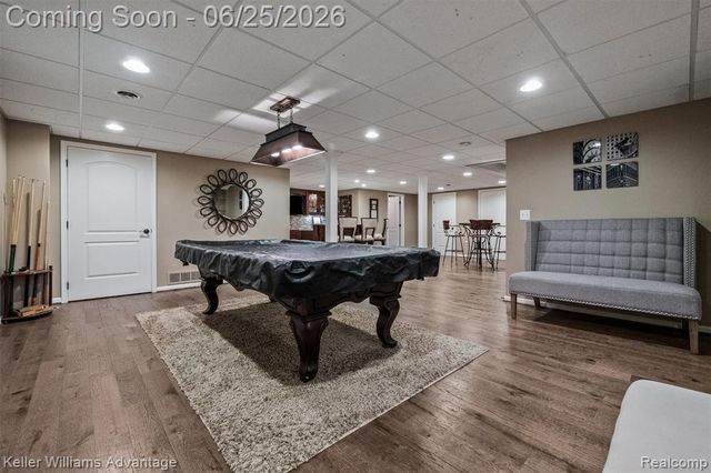 1270 Buckboard Circle, South Lyon, MI 48178