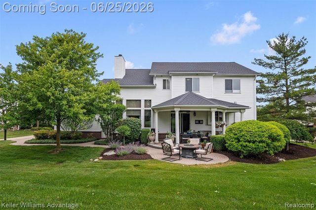 1270 Buckboard Circle, South Lyon, MI 48178