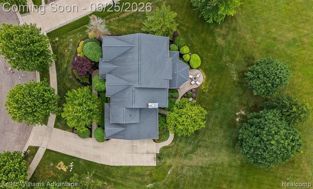 1270 Buckboard Circle, South Lyon, MI 48178