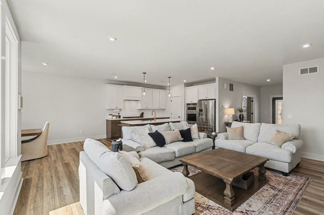 745 Bluestem Ridge Drive, Alexandria, KY 41001