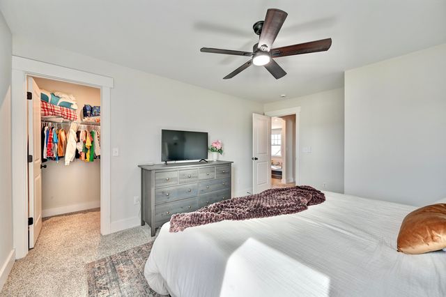 745 Bluestem Ridge Drive, Alexandria, KY 41001