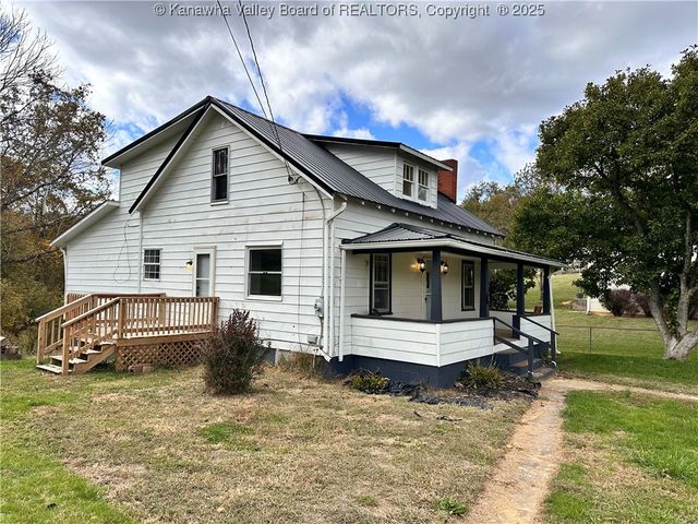 3738 Redmond Ridge Road, Gallipolis Ferry, WV 25515