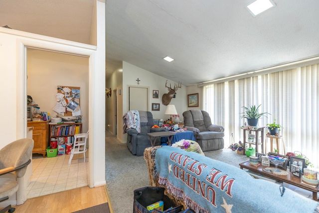 156 Florida, Salina, KS 67401