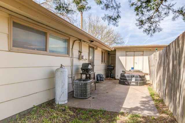 156 Florida, Salina, KS 67401