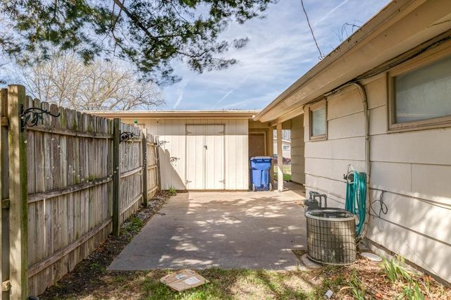 156 Florida, Salina, KS 67401