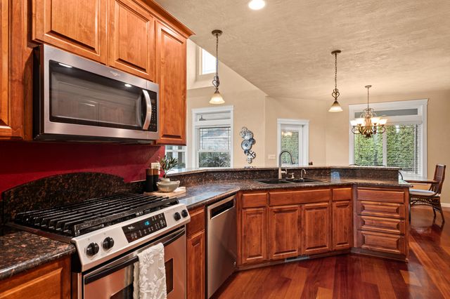 2161 Duncan Drive, Medford, OR 97504