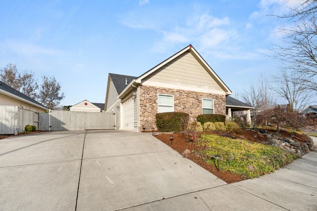 2161 Duncan Drive, Medford, OR 97504