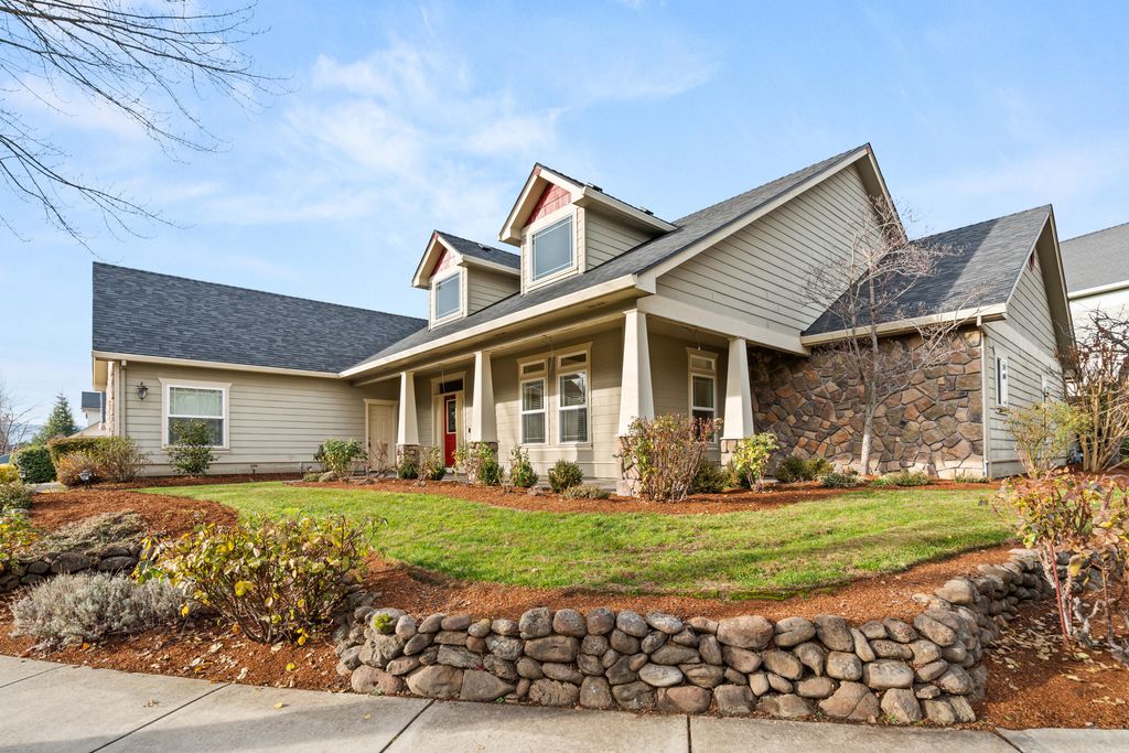 2161 Duncan Drive, Medford, OR 97504