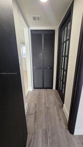 250 Galen Dr 32, Key Biscayne, FL 33149