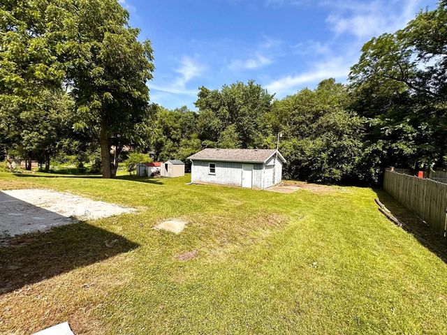 9615 402nd AVENUE, Genoa City, WI 53128