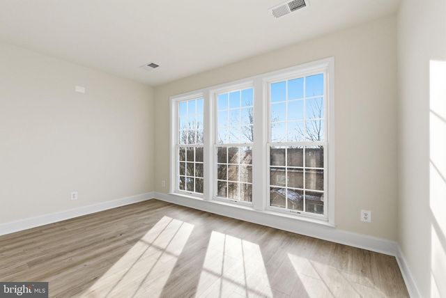 42904 BITTNER SQ, Ashburn, VA 20148