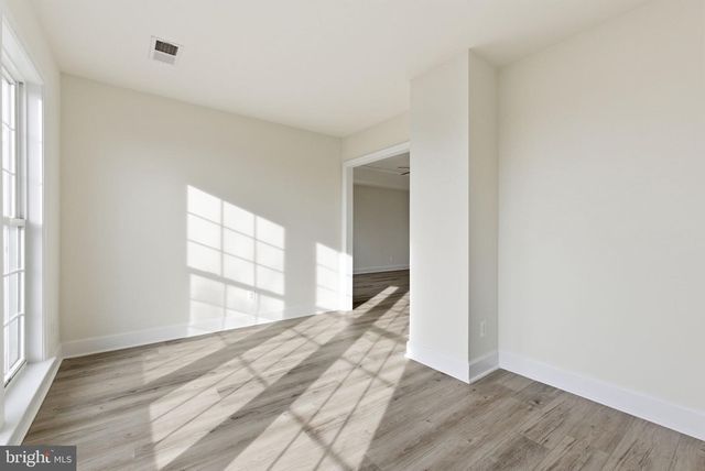 42904 BITTNER SQ, Ashburn, VA 20148