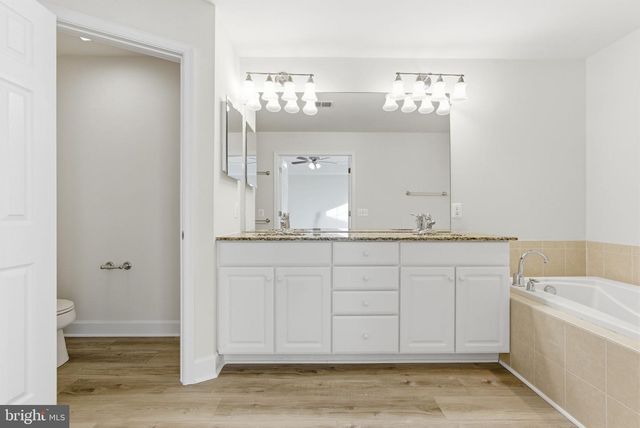 42904 BITTNER SQ, Ashburn, VA 20148