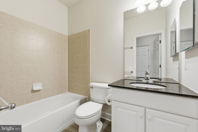 42904 BITTNER SQ, Ashburn, VA 20148