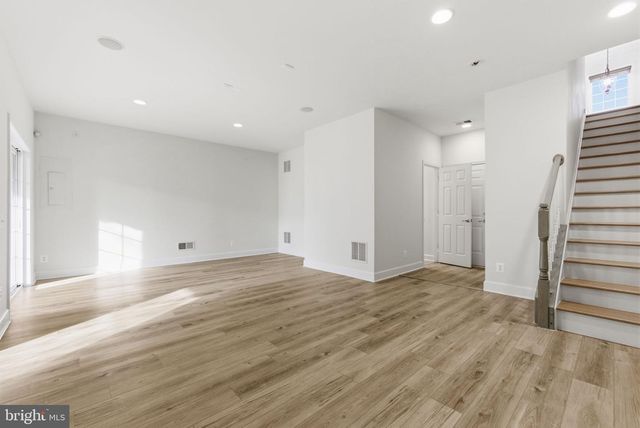 42904 BITTNER SQ, Ashburn, VA 20148