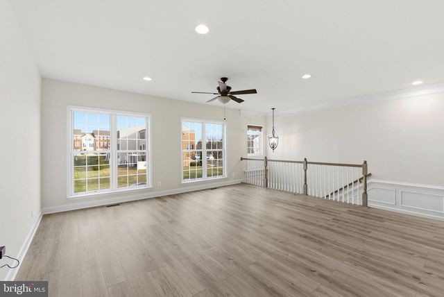 42904 BITTNER SQ, Ashburn, VA 20148