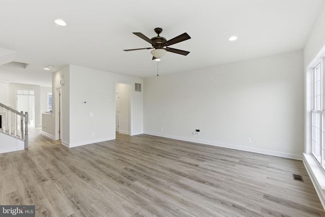 42904 BITTNER SQ, Ashburn, VA 20148