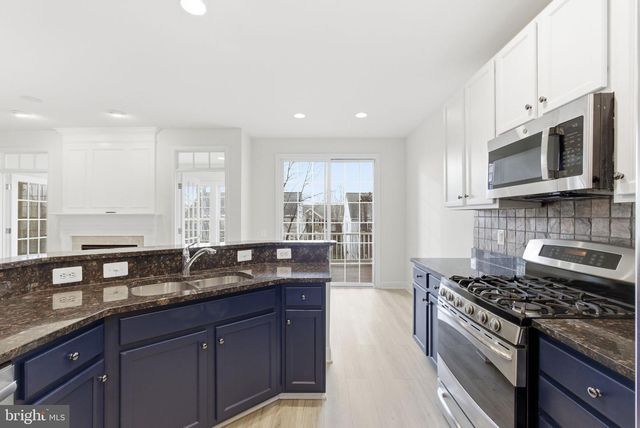 42904 BITTNER SQ, Ashburn, VA 20148