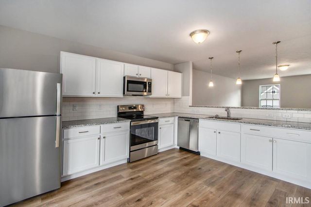 51583 Prescott Avenue, South Bend, IN 46637