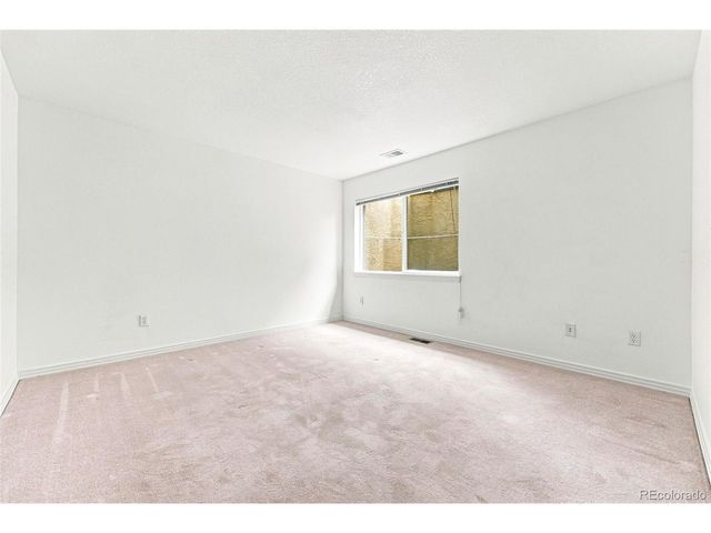 4123 Da Vinci Dr, Longmont, CO 80503