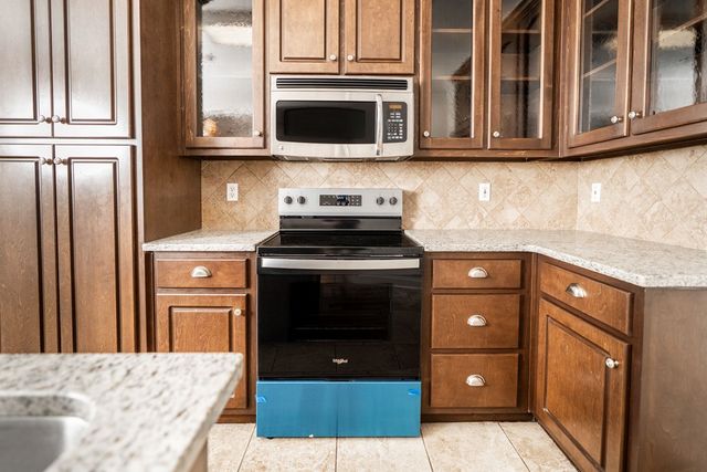 144 Lee Road 2083, Phenix City, AL 36870