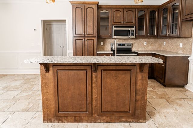 144 Lee Road 2083, Phenix City, AL 36870