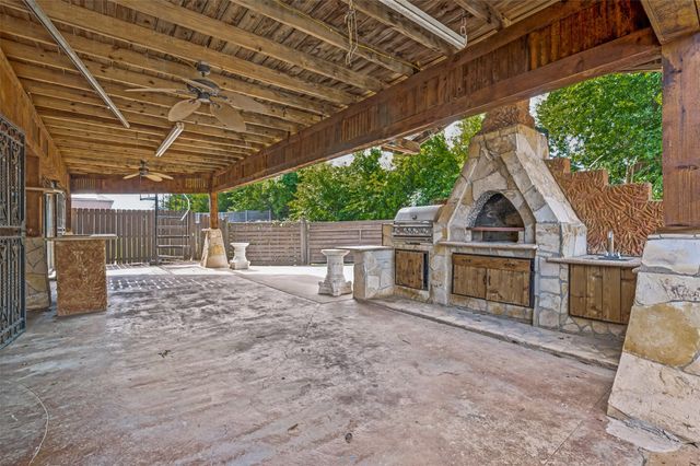 628 King Street, Cedar Hill, TX 75104
