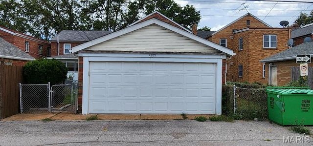 6637 Devonshire Avenue 2, St Louis, MO 63109