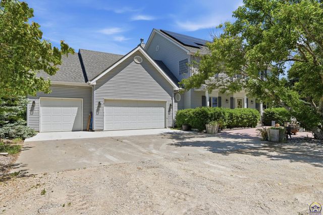 1526 SE 85th St, Wakarusa, KS 66546