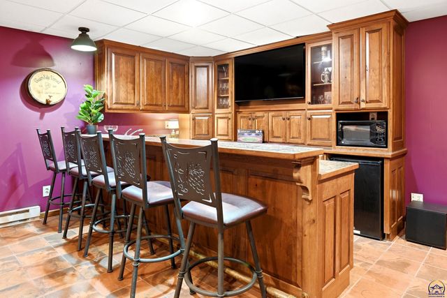 1526 SE 85th St, Wakarusa, KS 66546