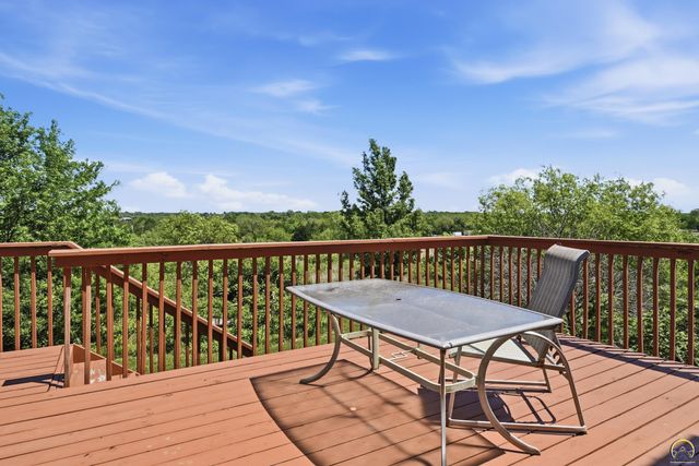 1526 SE 85th St, Wakarusa, KS 66546
