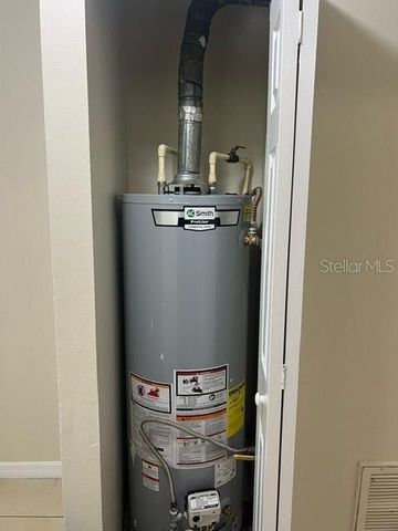 202 COUNTRY LANE NE 202, Winter Haven, FL 33881