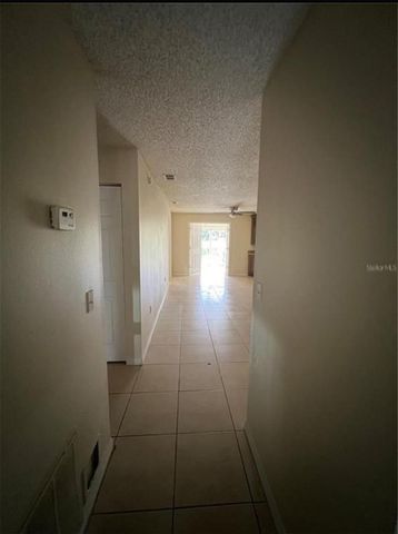 202 COUNTRY LANE NE 202, Winter Haven, FL 33881