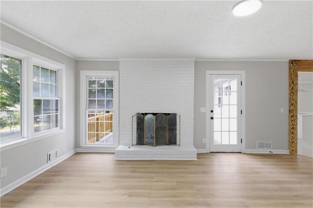 492 S Susan Creek Drive, Stone Mountain, GA 30083