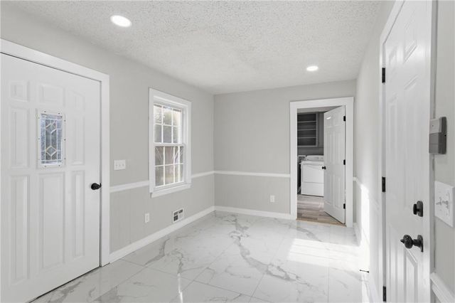 492 S Susan Creek Drive, Stone Mountain, GA 30083