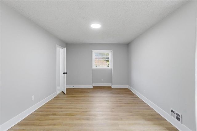 492 S Susan Creek Drive, Stone Mountain, GA 30083
