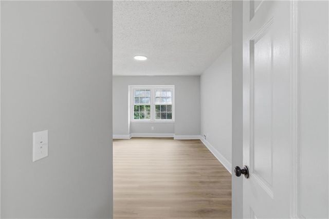 492 S Susan Creek Drive, Stone Mountain, GA 30083