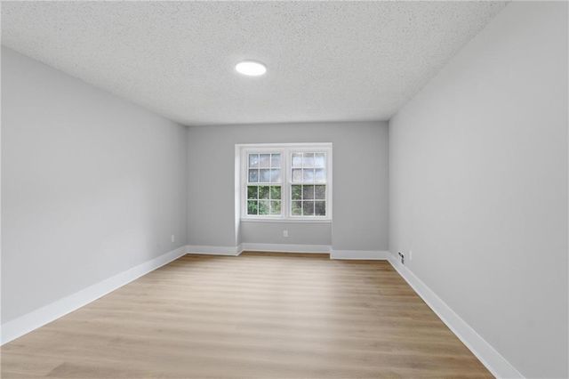 492 S Susan Creek Drive, Stone Mountain, GA 30083