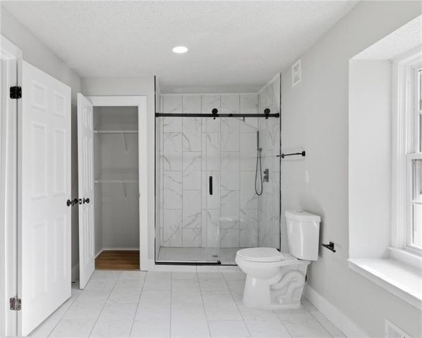 492 S Susan Creek Drive, Stone Mountain, GA 30083