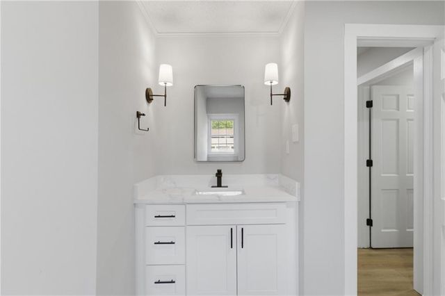 492 S Susan Creek Drive, Stone Mountain, GA 30083