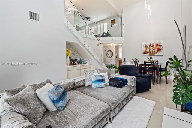 7878 NW 84th Ter, Tamarac, FL 33321