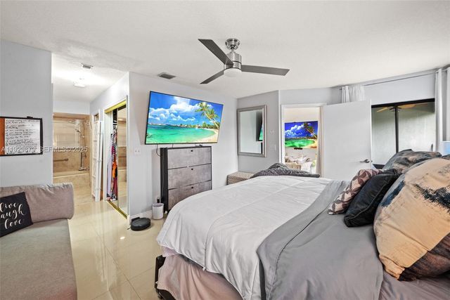 7878 NW 84th Ter, Tamarac, FL 33321