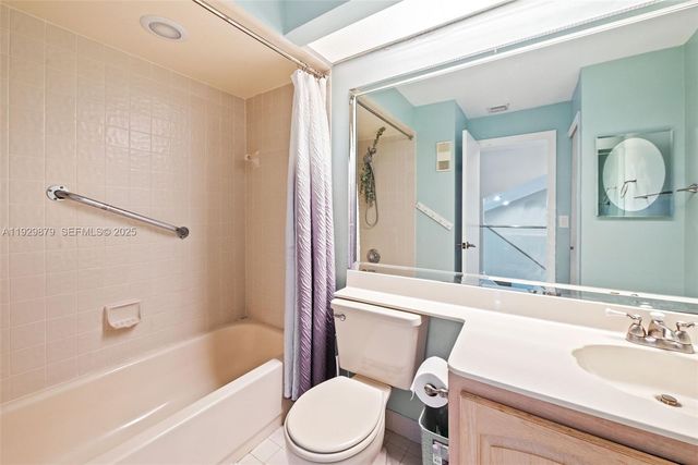 7878 NW 84th Ter, Tamarac, FL 33321