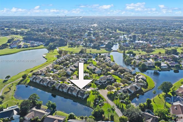 7878 NW 84th Ter, Tamarac, FL 33321