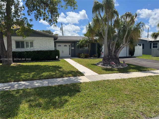 4430 NW 6th Ct, Coconut Creek, FL 33066