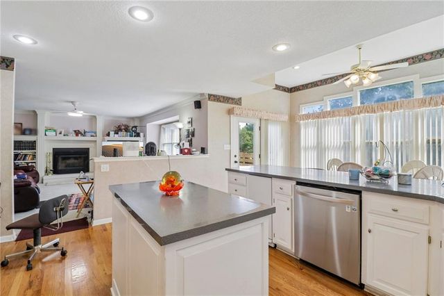 1800 NW Westbrooke Place, Blue Springs, MO 64015