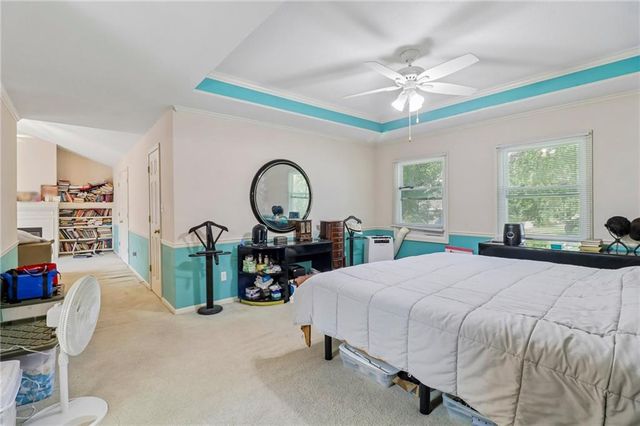 1800 NW Westbrooke Place, Blue Springs, MO 64015